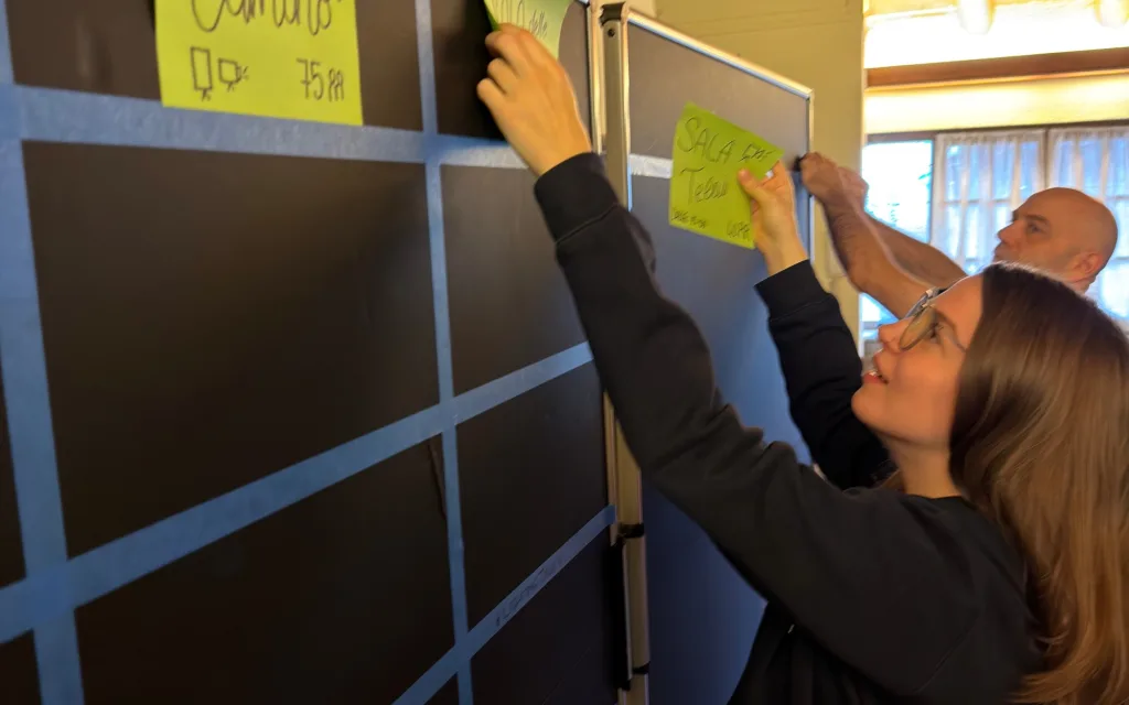 Creazione del tabellone per Unconference, Intré Camp del 6 febbraio 2026, La Vecchia Filanda